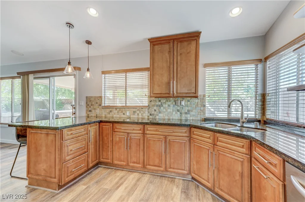 444 Flores, Las Vegas, NV 89123