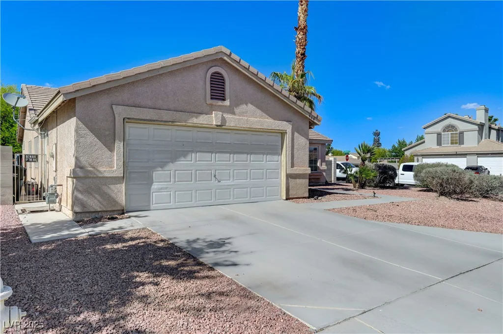 444 Flores, Las Vegas, NV 89123