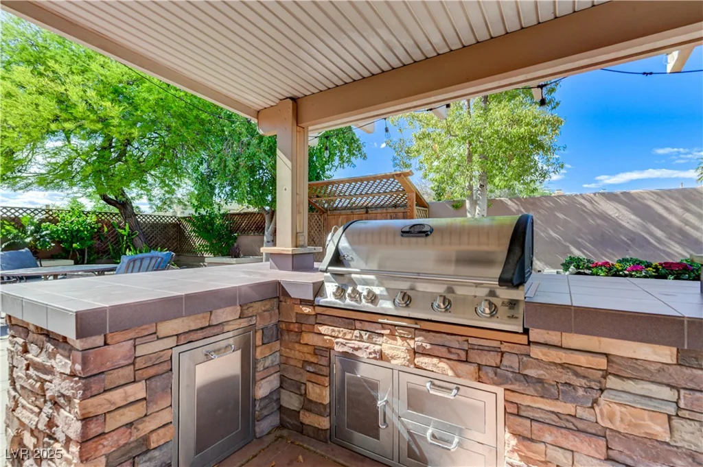 444 Flores, Las Vegas, NV 89123
