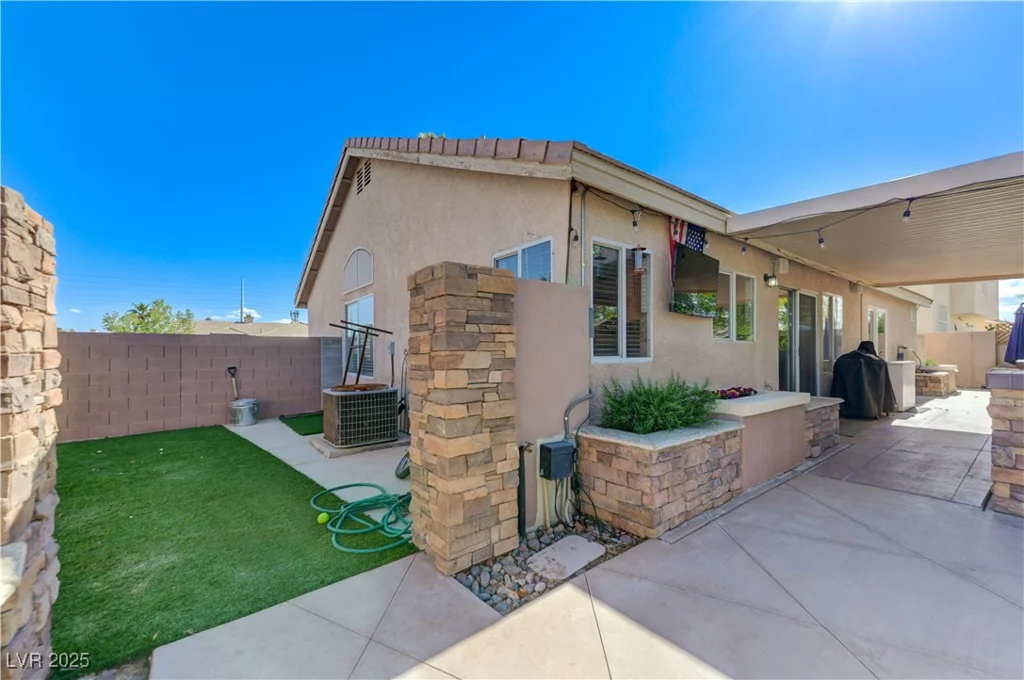 444 Flores, Las Vegas, NV 89123