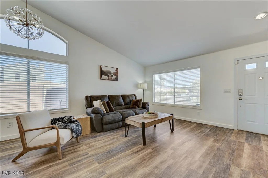 444 Flores, Las Vegas, NV 89123