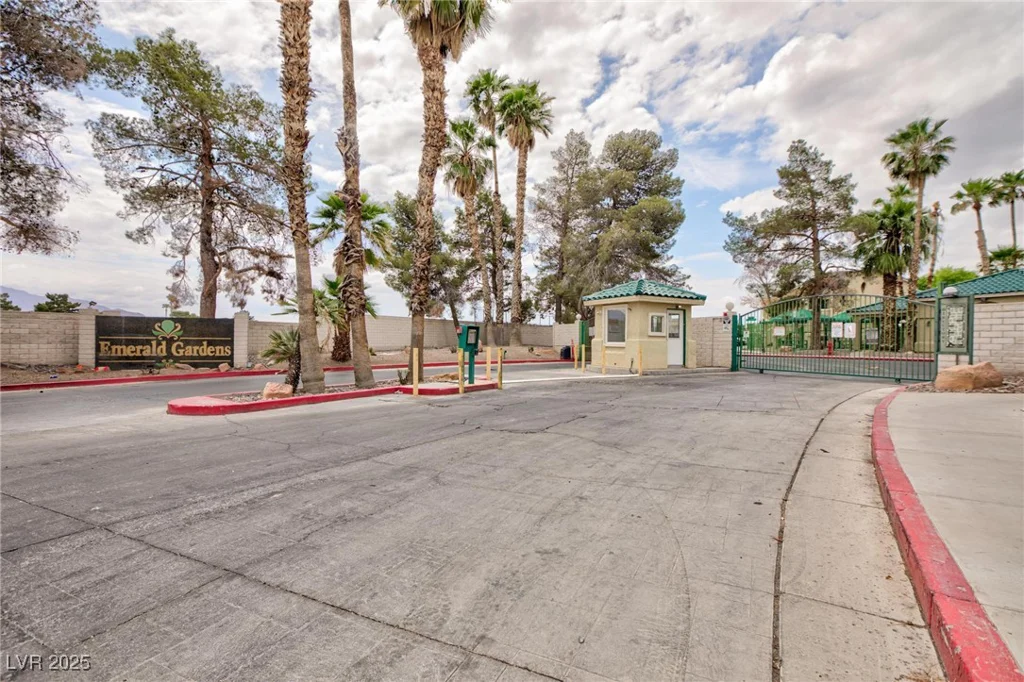 1509 Linnbaker, Las Vegas, NV 89110