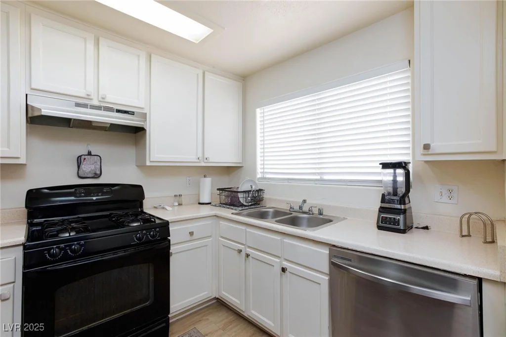 1509 Linnbaker, Las Vegas, NV 89110
