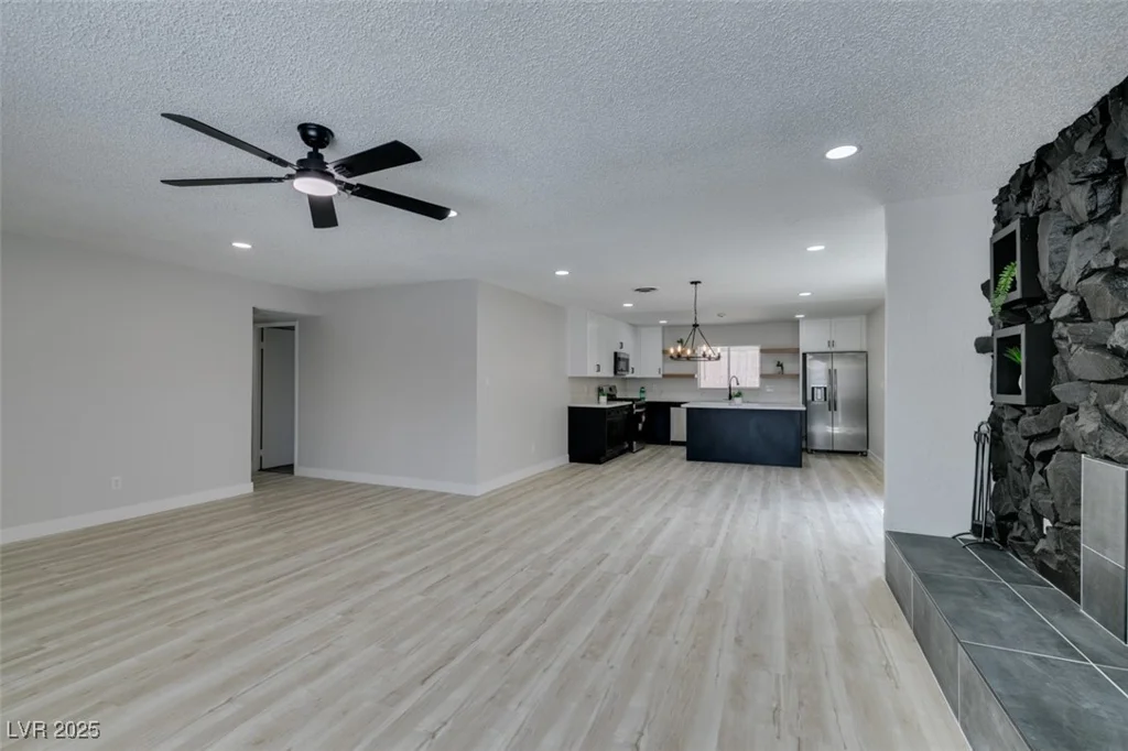 4393 Swandale, Las Vegas, NV 89121
