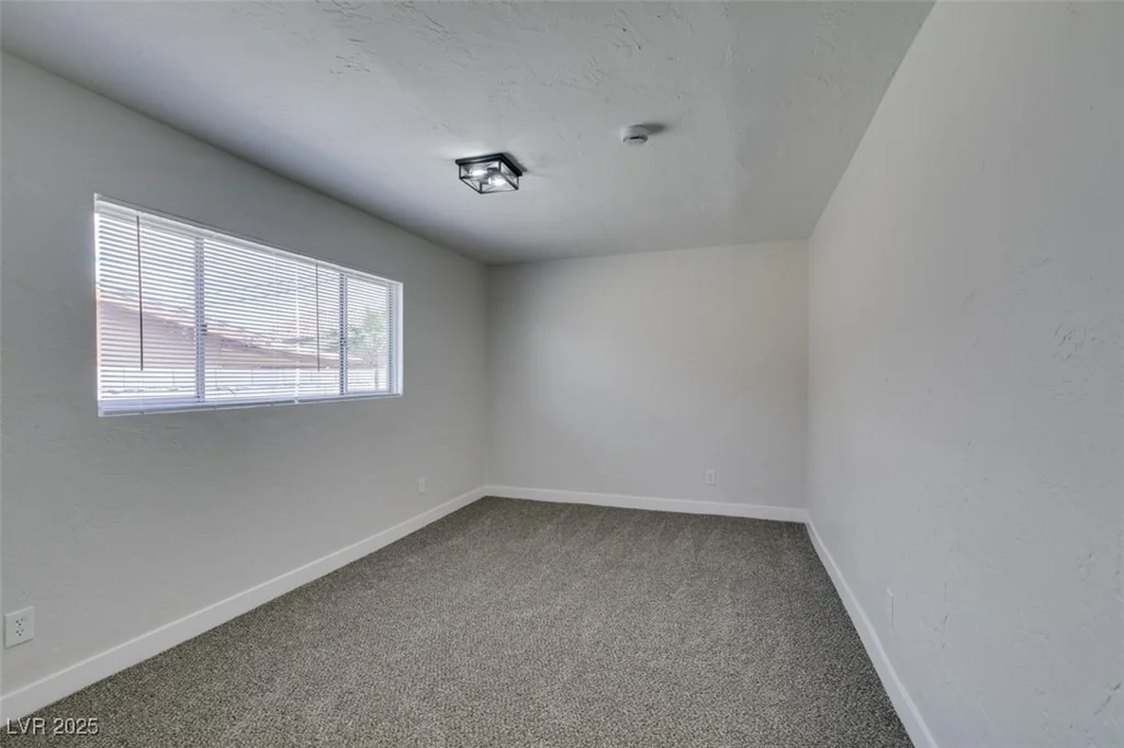 4393 Swandale, Las Vegas, NV 89121