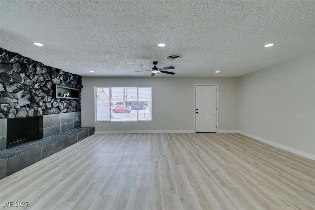 4393 Swandale, Las Vegas, NV 89121
