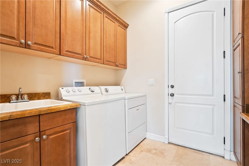 2500 Zephyr, Pahrump, NV 89048