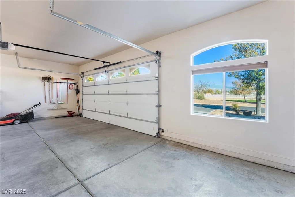 2500 Zephyr, Pahrump, NV 89048