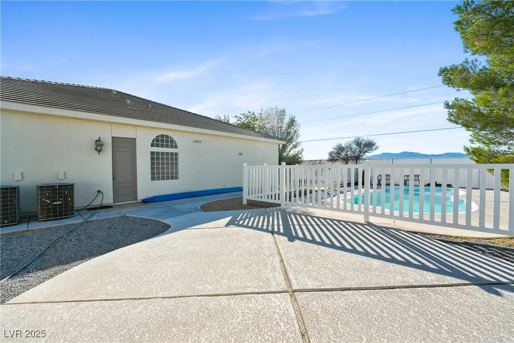 2500 Zephyr, Pahrump, NV 89048