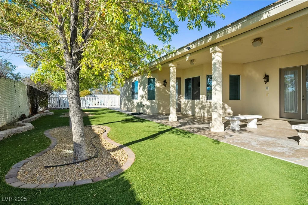 2500 Zephyr, Pahrump, NV 89048