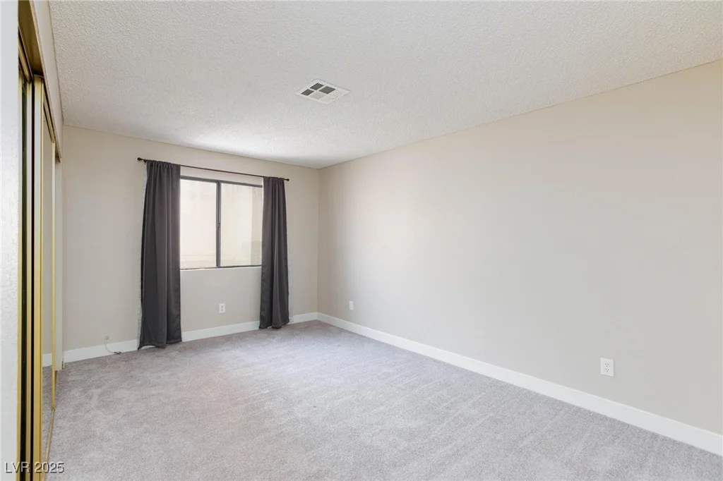 1201 Sulphur Springs, Las Vegas, NV 89128