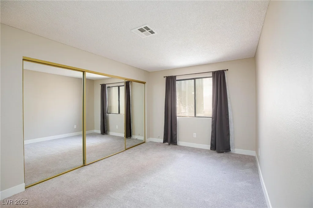 1201 Sulphur Springs, Las Vegas, NV 89128