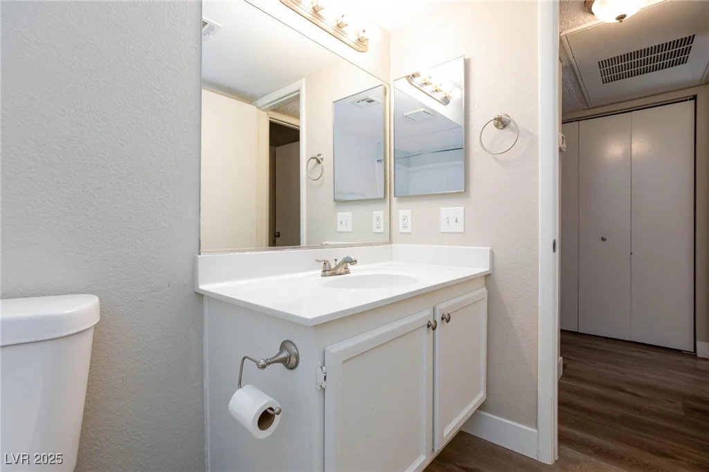 1201 Sulphur Springs, Las Vegas, NV 89128