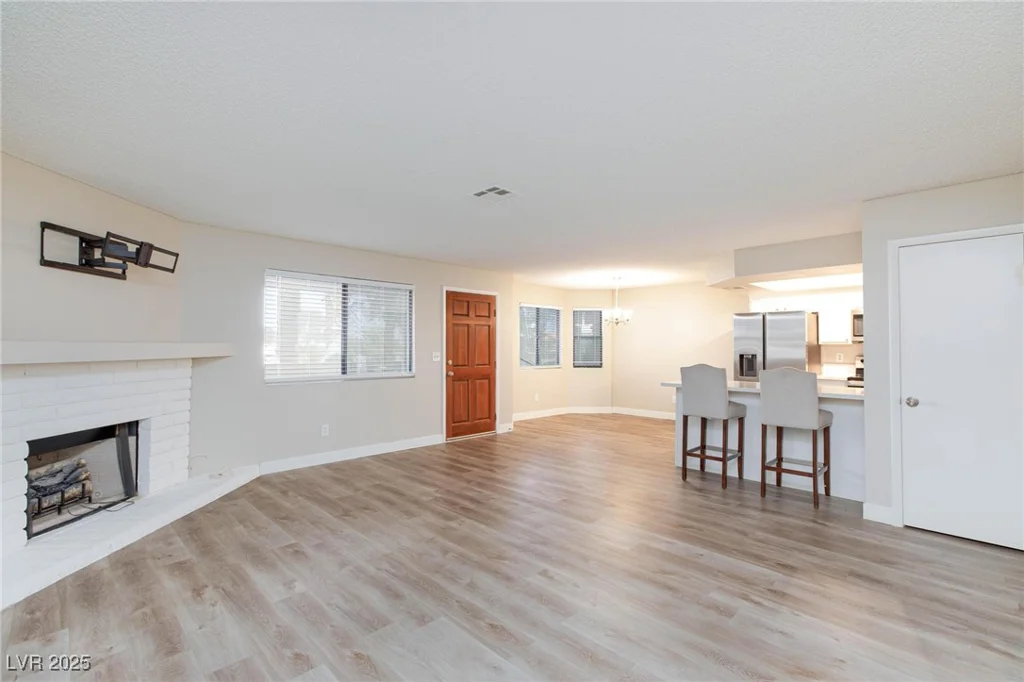 1201 Sulphur Springs, Las Vegas, NV 89128