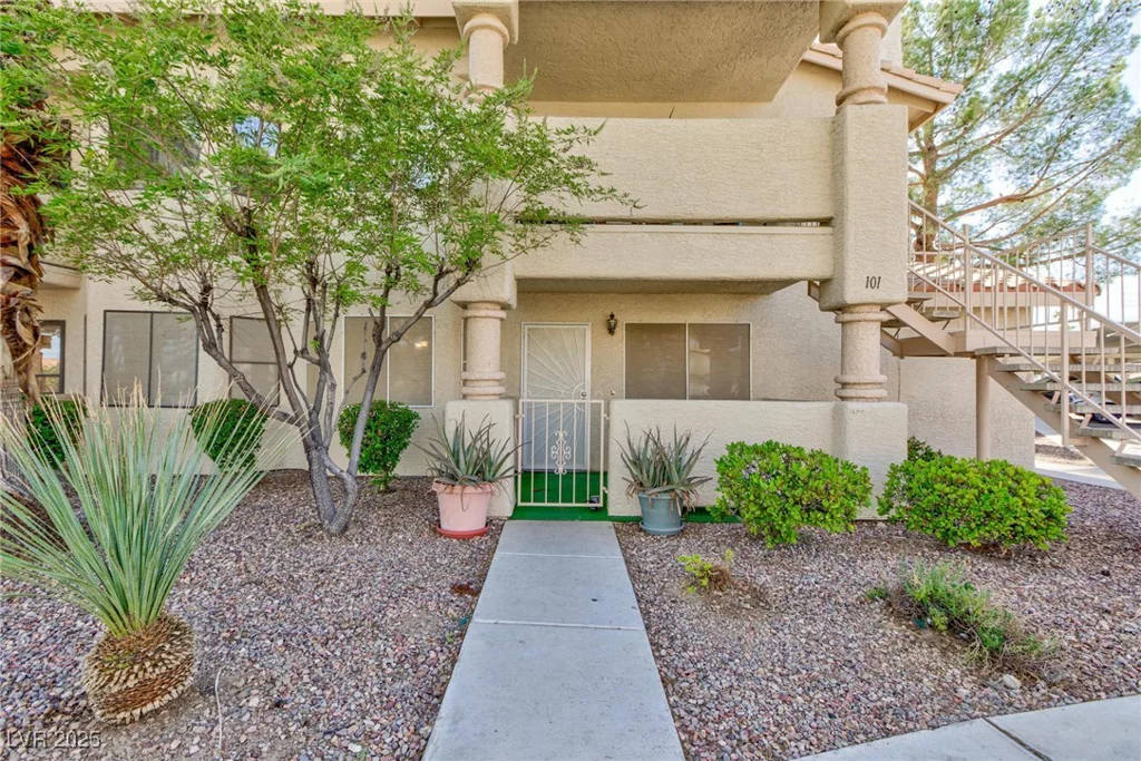 1201 Sulphur Springs, Las Vegas, NV 89128