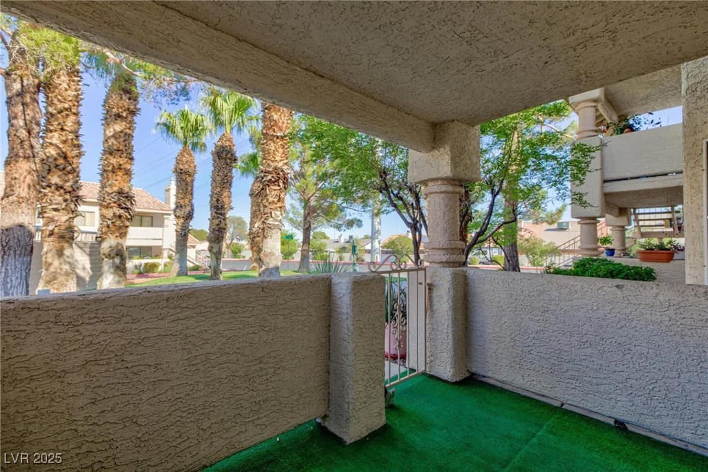 1201 Sulphur Springs, Las Vegas, NV 89128