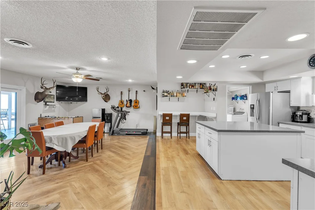 3845 Torrey Pines, Las Vegas, NV 89103