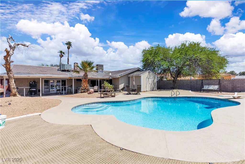 3845 Torrey Pines, Las Vegas, NV 89103