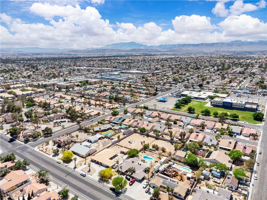 3845 Torrey Pines, Las Vegas, NV 89103