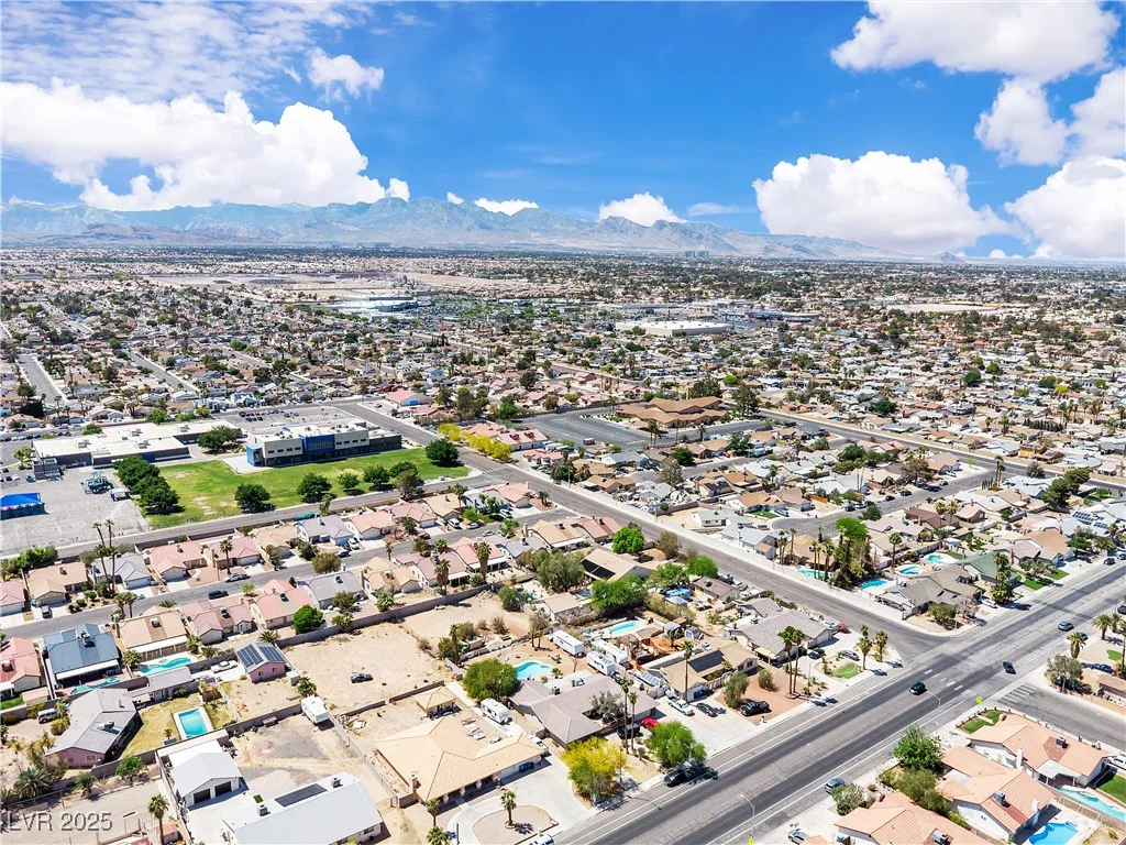 3845 Torrey Pines, Las Vegas, NV 89103