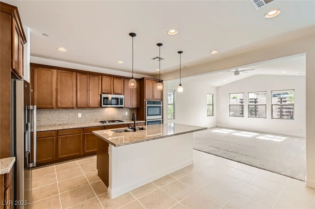 632 Cadence Vista, Henderson, NV 89011