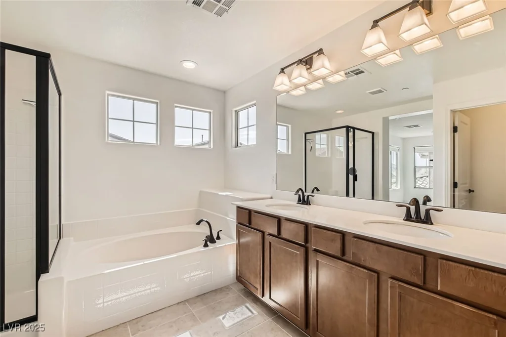 632 Cadence Vista, Henderson, NV 89011