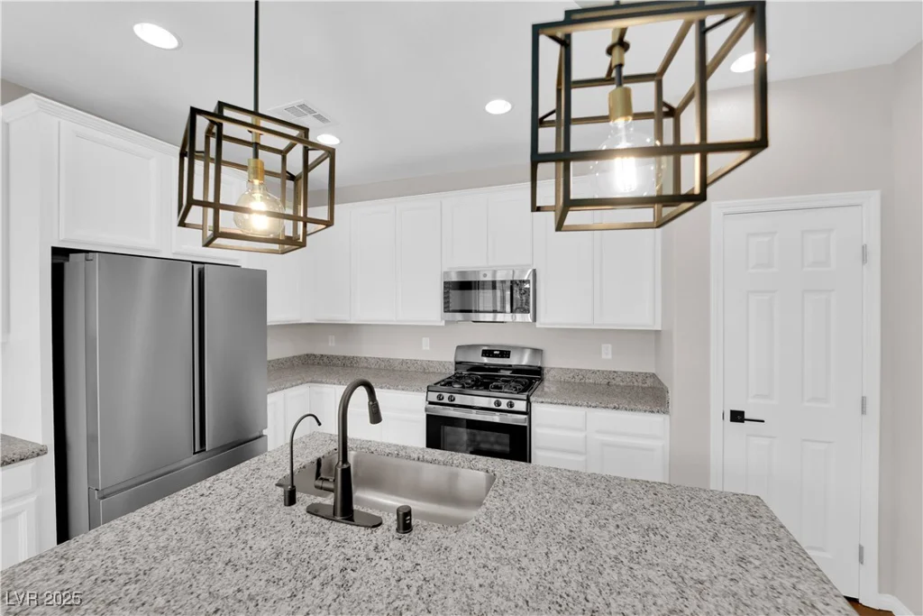 10029 Cluny, Las Vegas, NV 89178