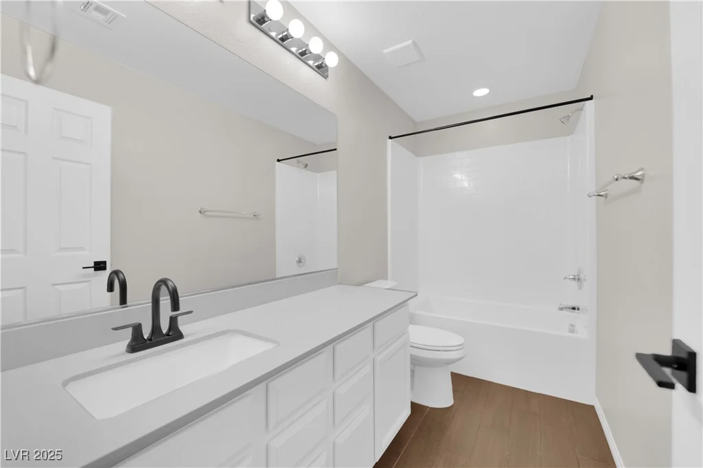 10029 Cluny, Las Vegas, NV 89178