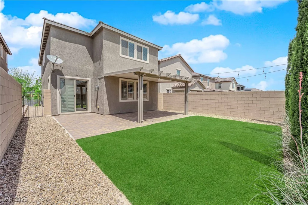 10029 Cluny, Las Vegas, NV 89178