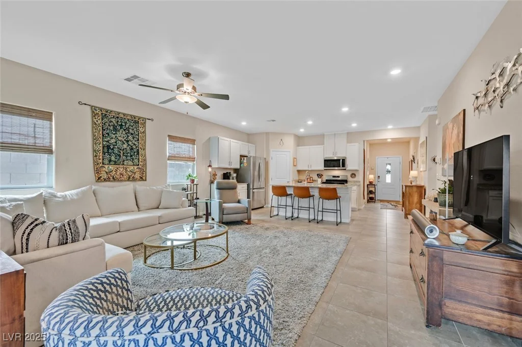 7910 Pearly, North Las Vegas, NV 89084