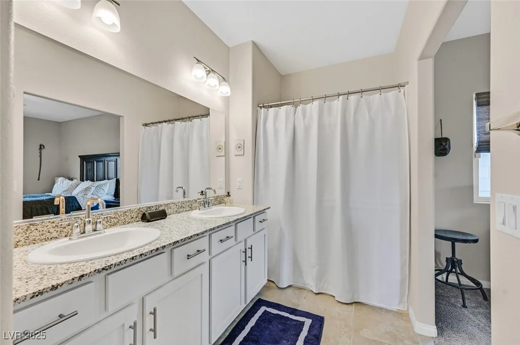 7910 Pearly, North Las Vegas, NV 89084