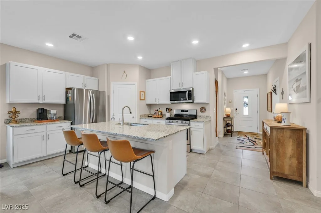7910 Pearly, North Las Vegas, NV 89084