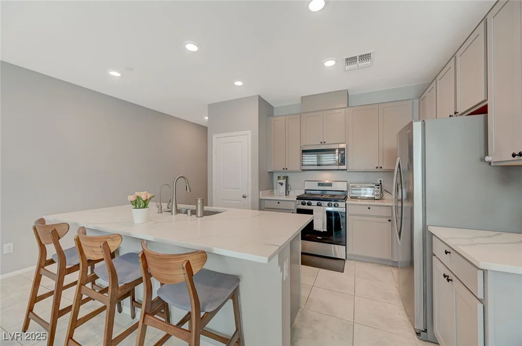 5269 Silver Branch, Las Vegas, NV 89118