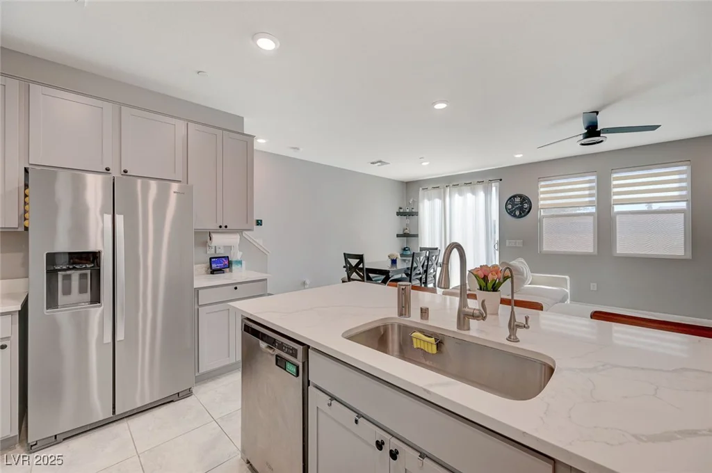 5269 Silver Branch, Las Vegas, NV 89118