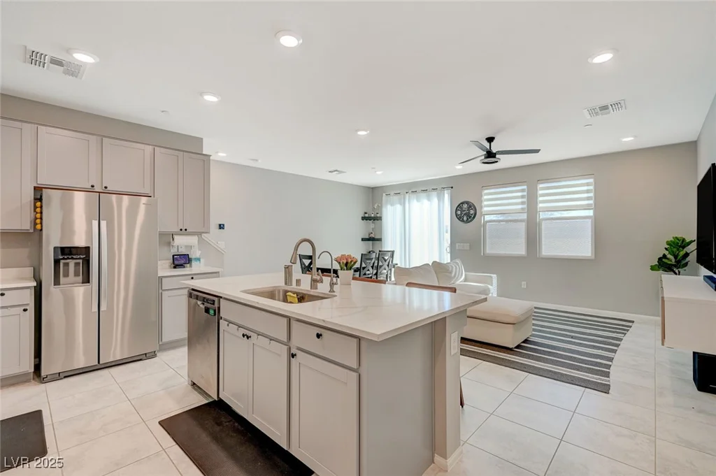 5269 Silver Branch, Las Vegas, NV 89118