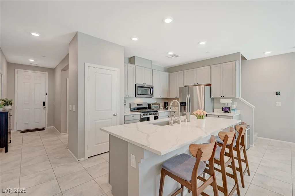 5269 Silver Branch, Las Vegas, NV 89118