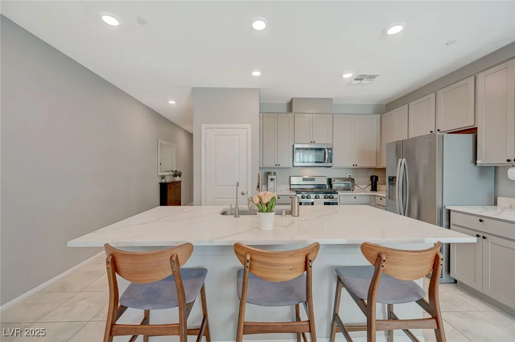 5269 Silver Branch, Las Vegas, NV 89118