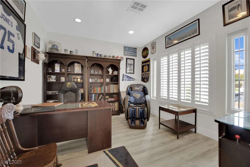 7211 Heggie, Las Vegas, NV 89131