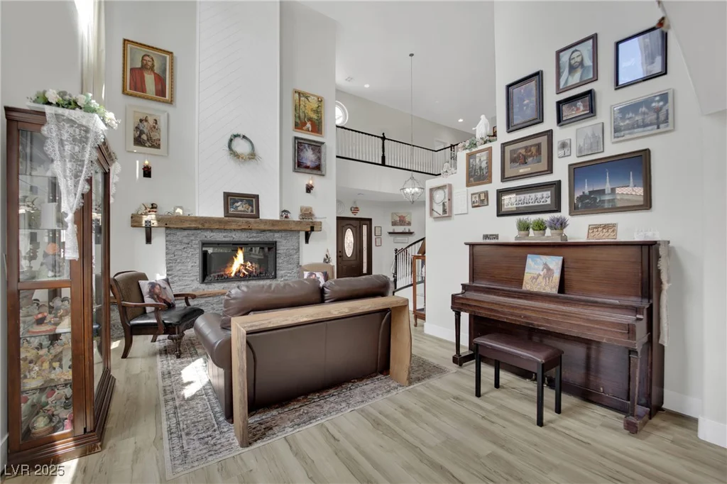 7211 Heggie, Las Vegas, NV 89131