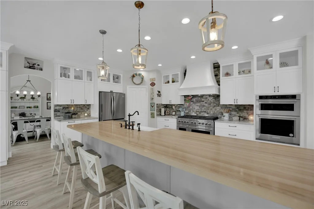 7211 Heggie, Las Vegas, NV 89131