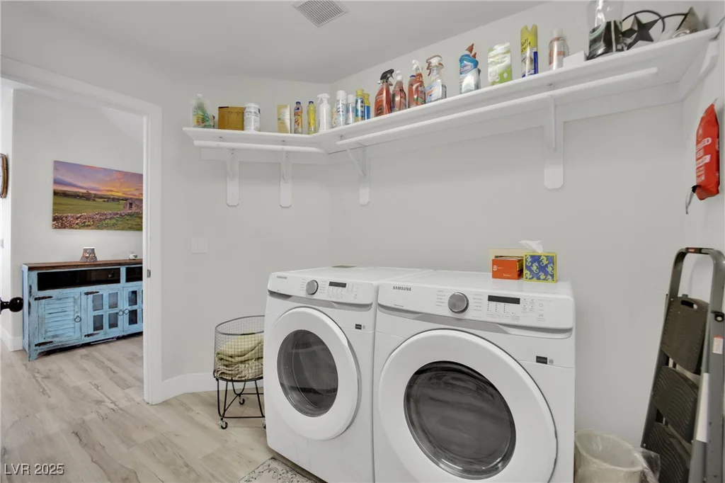 7211 Heggie, Las Vegas, NV 89131
