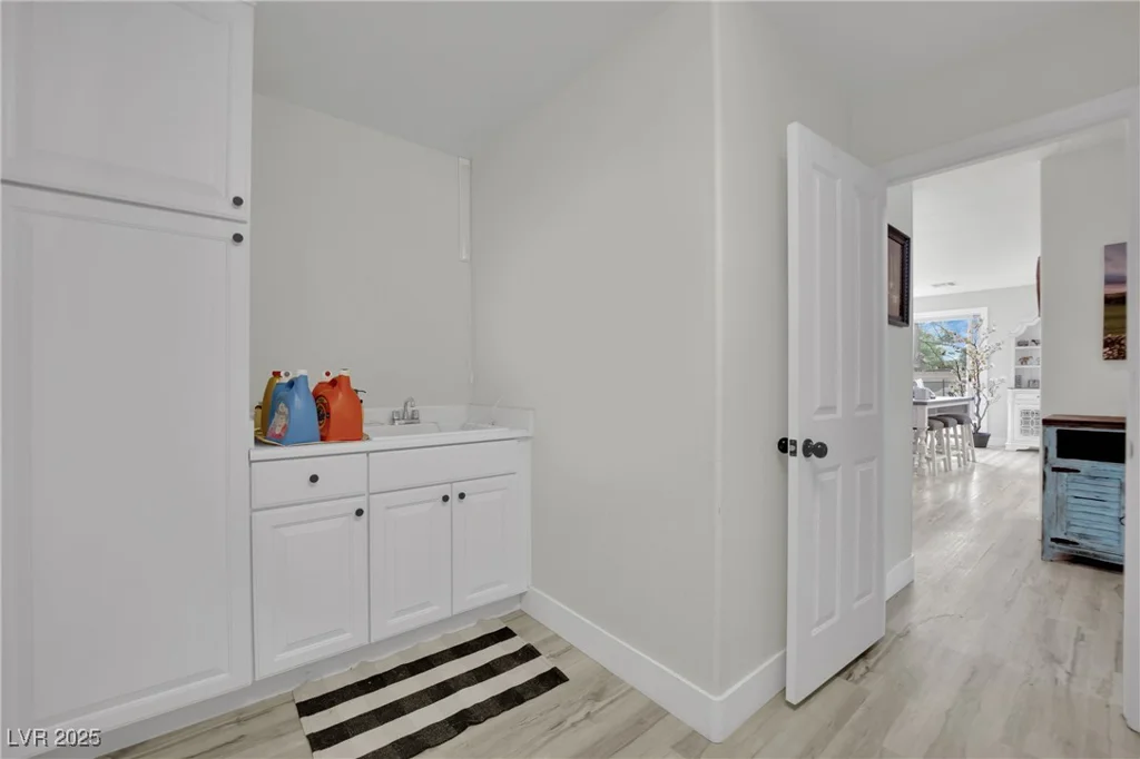 7211 Heggie, Las Vegas, NV 89131