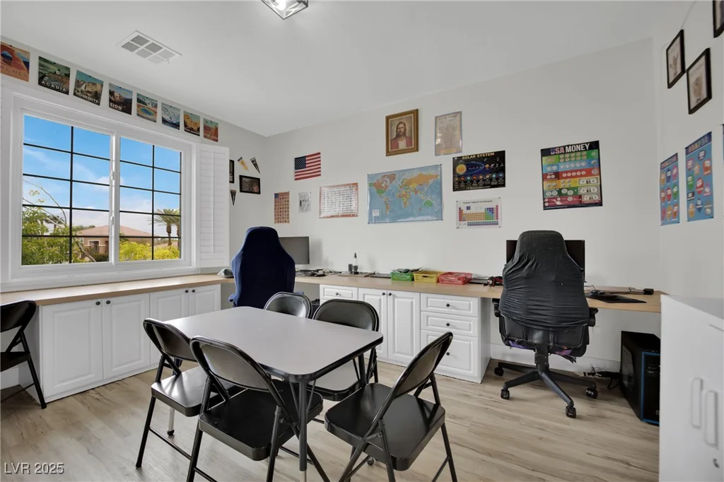 7211 Heggie, Las Vegas, NV 89131
