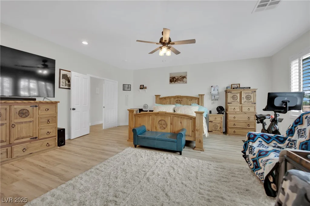 7211 Heggie, Las Vegas, NV 89131