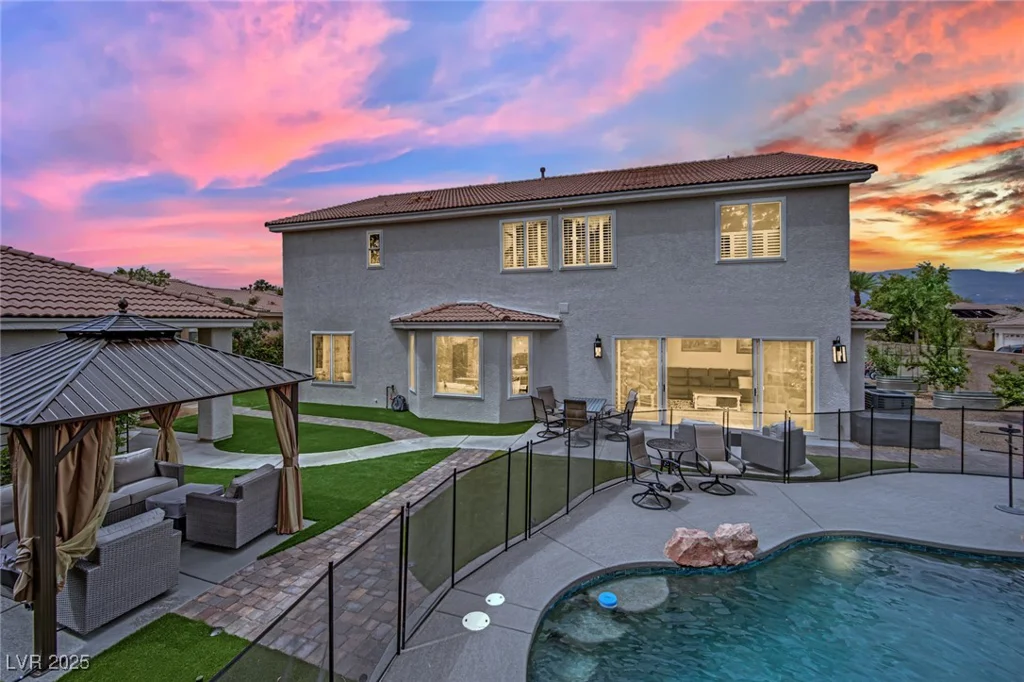 7211 Heggie, Las Vegas, NV 89131