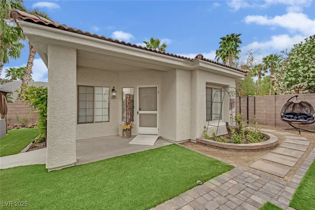 7211 Heggie, Las Vegas, NV 89131
