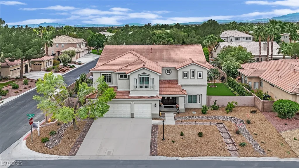 7211 Heggie, Las Vegas, NV 89131