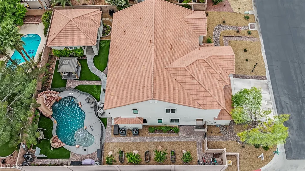 7211 Heggie, Las Vegas, NV 89131
