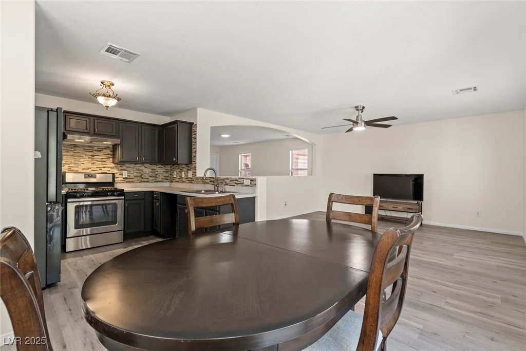 4846 Lone Grove, Las Vegas, NV 89139
