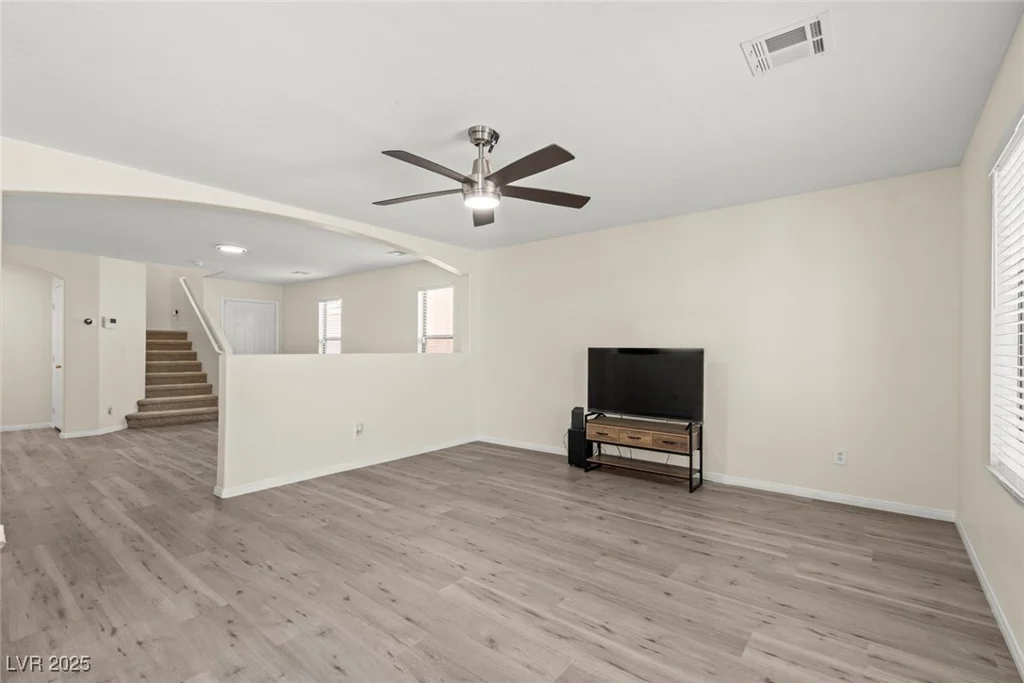 4846 Lone Grove, Las Vegas, NV 89139